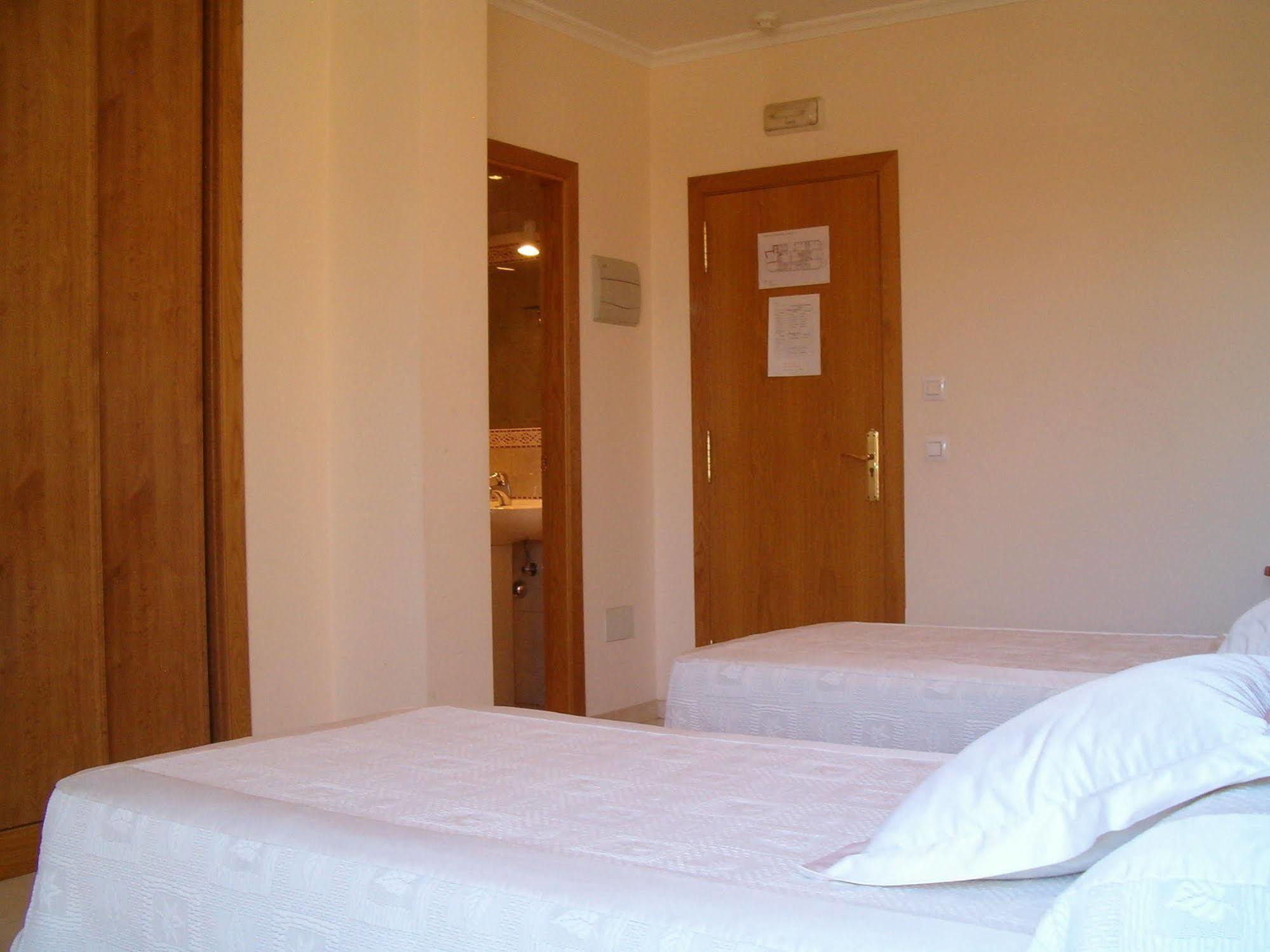 Hotel O Lagar 캄바도스 외부 사진